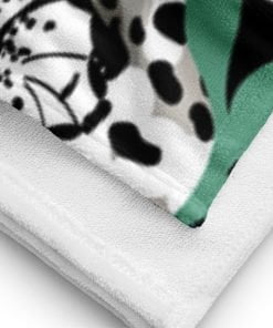 Alternative view of Pureveda Earth Towel